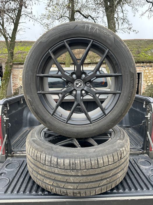 Диски LBT3748-6
LEXUS LX600
22X9.5
ET:45
PCD:6X139.7
CB:95.1.