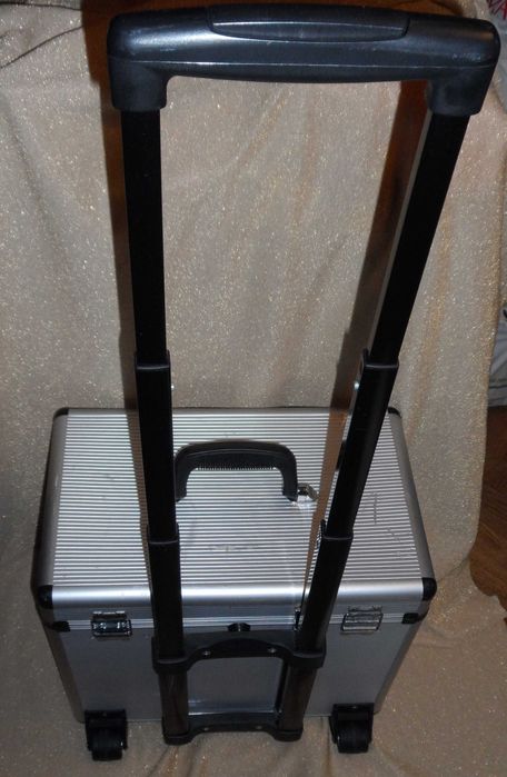 Walizka na kółkach Sibel Windows  wizażystki  i  wizażyści