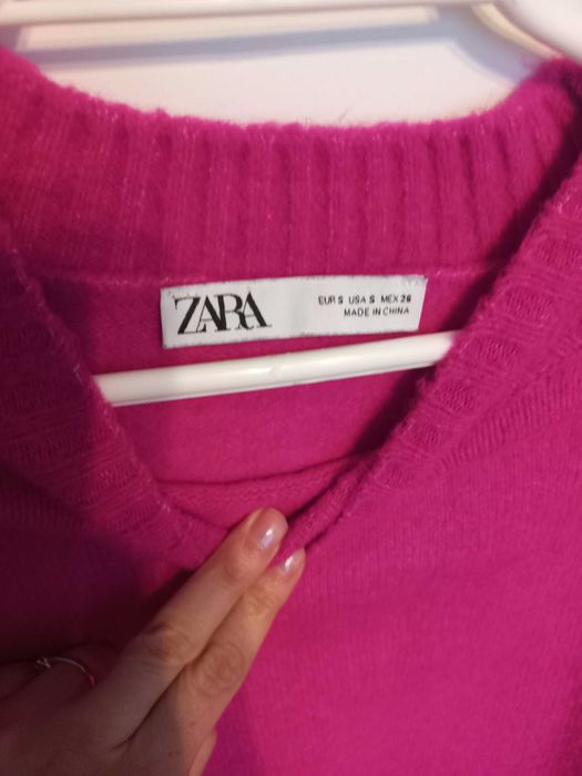 Sweter zara s fuksja