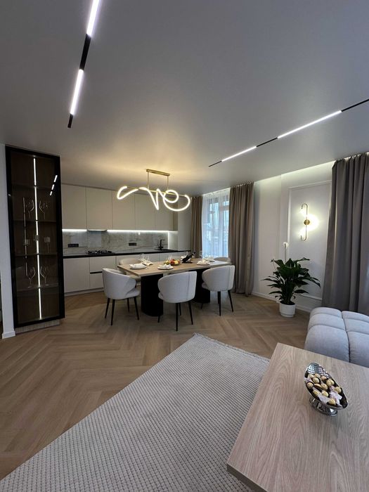 3-кімнатна з дизайнерським ремонтом вул. Крайківського ЖК Family Plaza