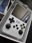 Consola portátil R36S Game Master