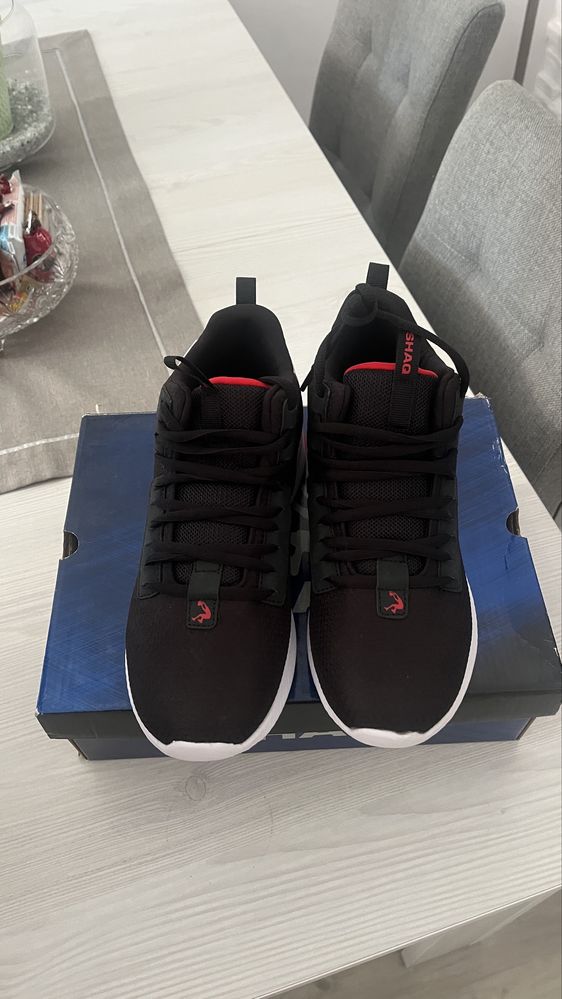 Buty sportowe Shaq r. 38