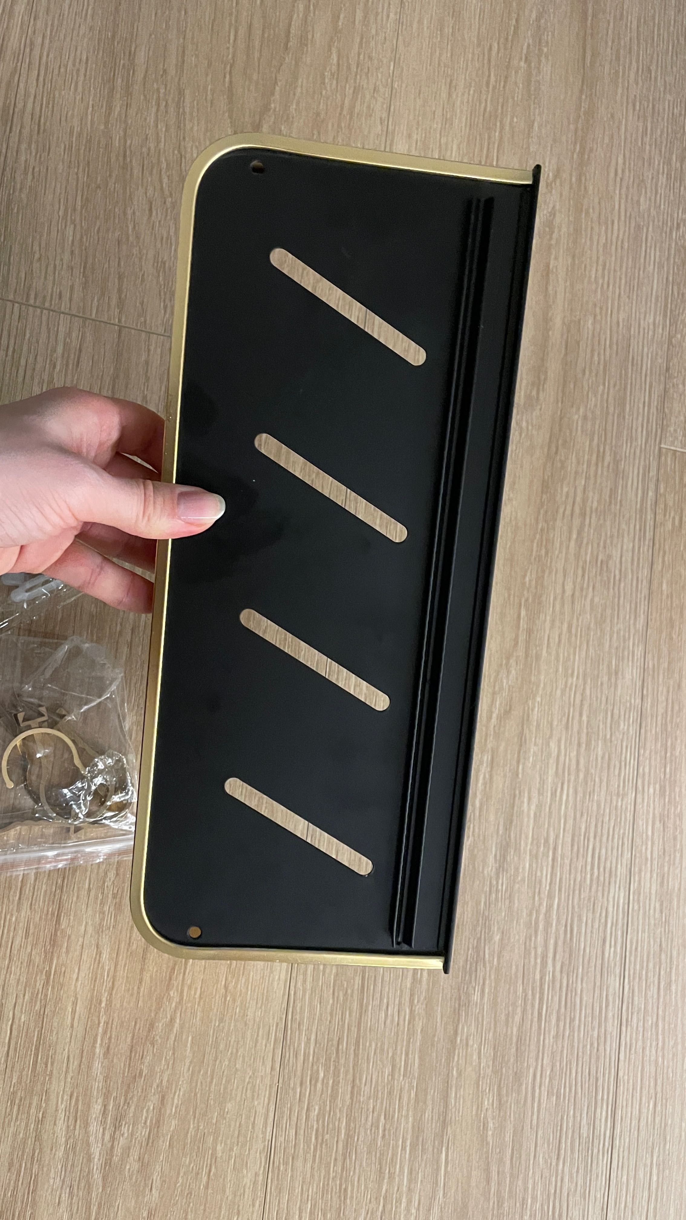 Półka łazienkowa złota 30cm