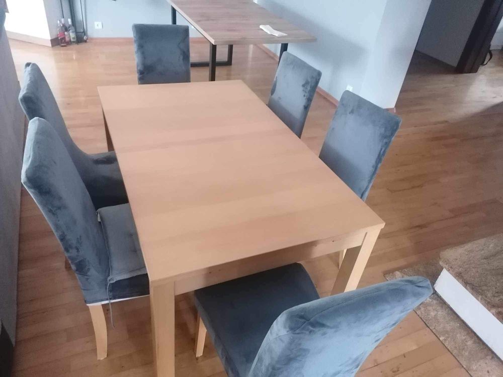 Stół z krzesłami do jadalni
