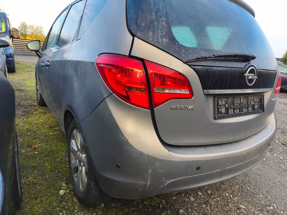 Opel Meriva B 1.3 CDTI 95KM Z13DTE kolor Z40W Cała na Części