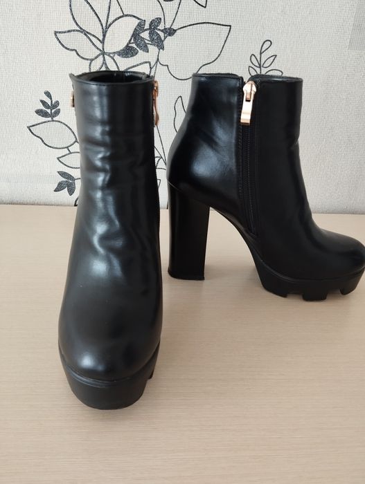 Продам шкіряні черевики