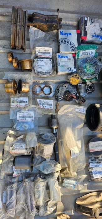 Задние саленблоки на Toyota HIACE