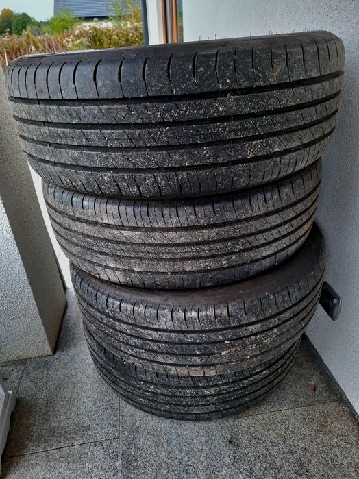 Komplet opon Good Year Efficient Grip 215/55/18 lato