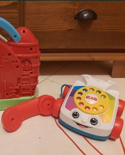 Brinquedo educativo cavalo pónei baloiço Fischer price chicco telefone