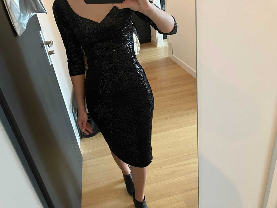 Wyszywana cekinami sukienka Camilla Thulin Design 36 XS sklep 400 eur