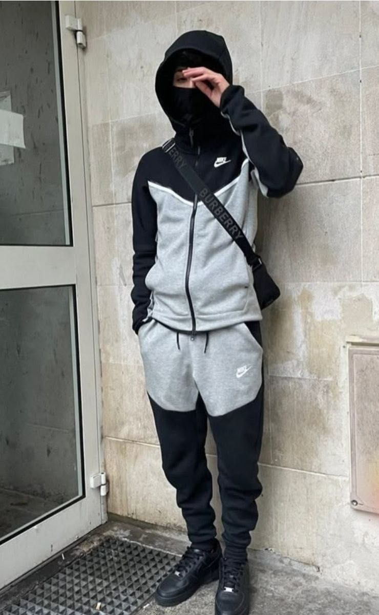 Dres Nike Tech Fleece