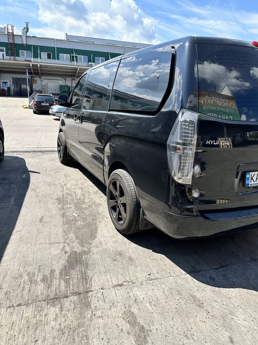 Продається Hyundai H-1 (він же Grand Starex)