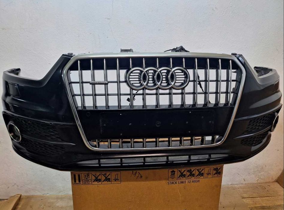 Бампер передний Audi Q3 8U голый комплектный разборка розборка Ауди