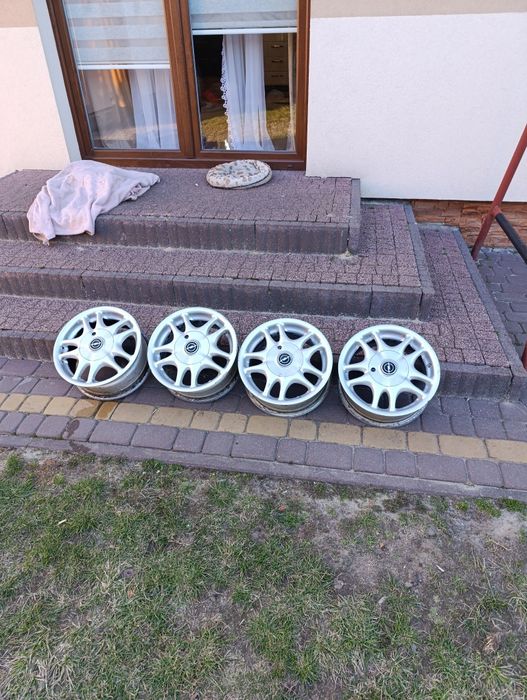 Felgi aluminiowe 4x100  ET 37