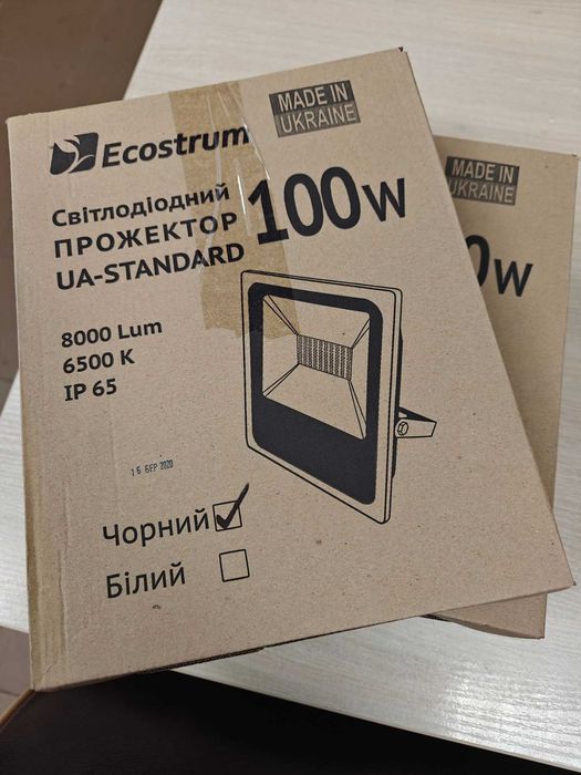 Світлодіодний прожектор Ecostrum 100W IP65 8000Lum чорний
