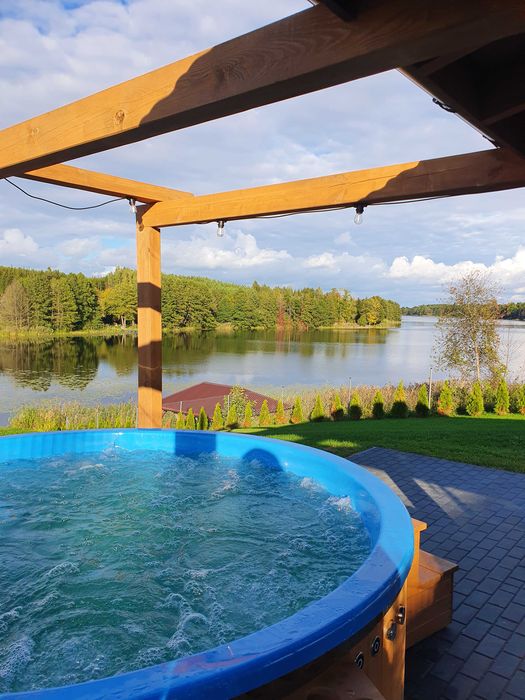 Dom, balia, sauna  z własna  linia brzegową na mazurach, domek