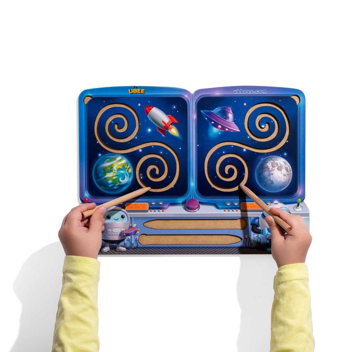 Dwupółkulowe tablice-labirynty „Dwie ręce”