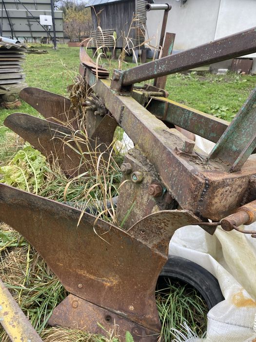 Продам плуг в дуже гарному стані