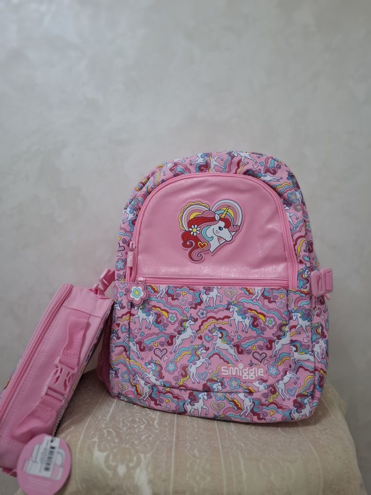 Продаю шикарный брендовий рюкзак SMIGGLE  для Школьницы