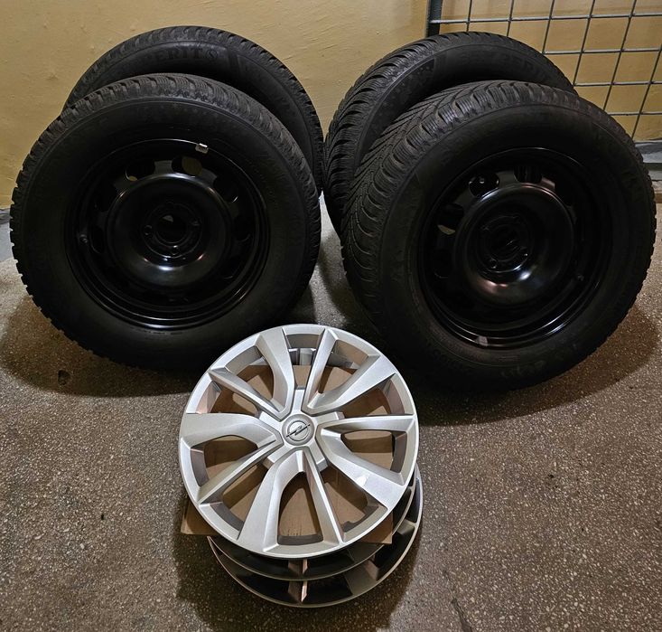 Opony zimowe Semperit  215/65R16 felgi stalowe, kołpaki szt.4 Opel