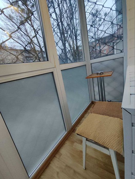 Затишна квартира подобово - погодинно, біля метро Ботанічний сад.