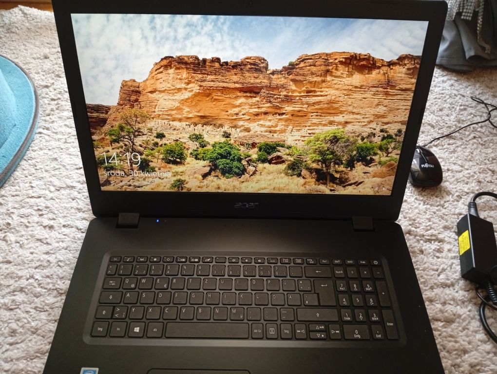 laptop Acer Aspire3, 17,3 cala,  jak nowy