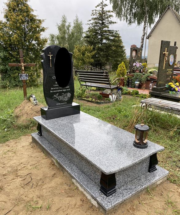 Пам‘ятники та вироби з граніту