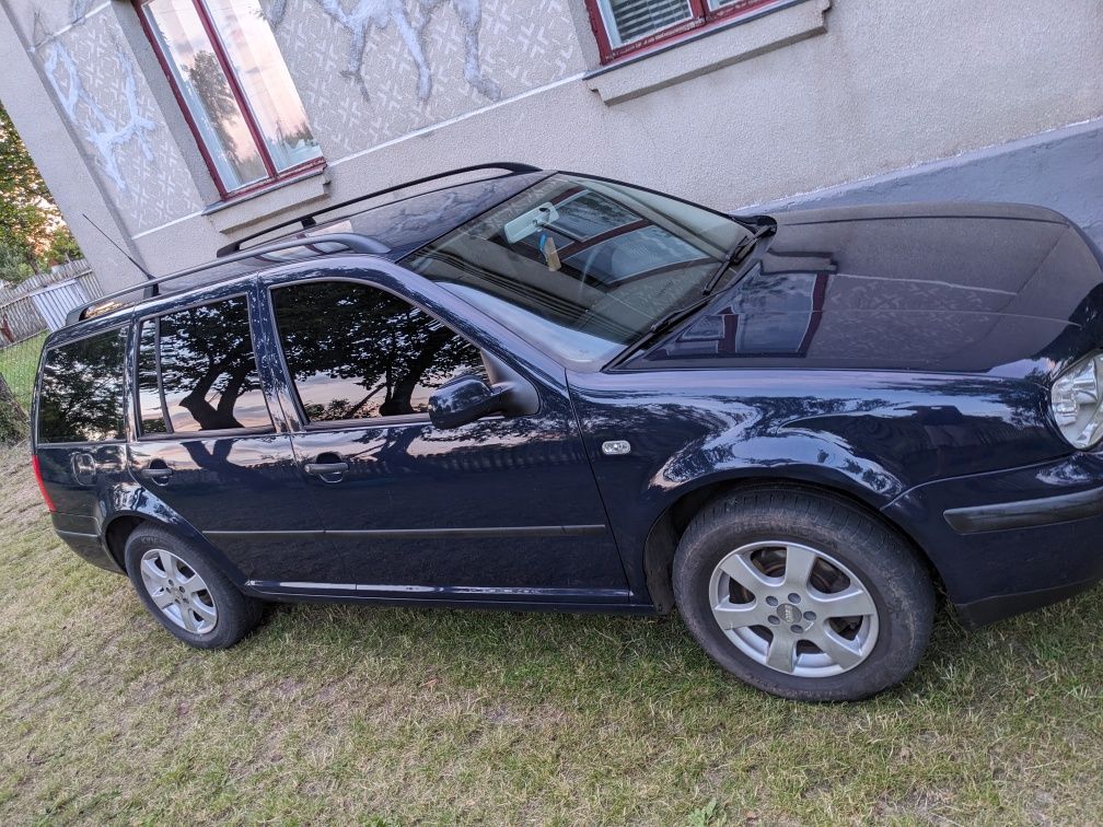 Volkswagen Golf 4