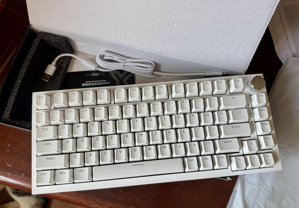 Teclado AJAZZ AK820 novo nunca usado