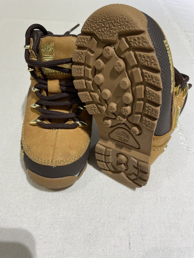 Botas Timberland para menino como NOVAS número 23