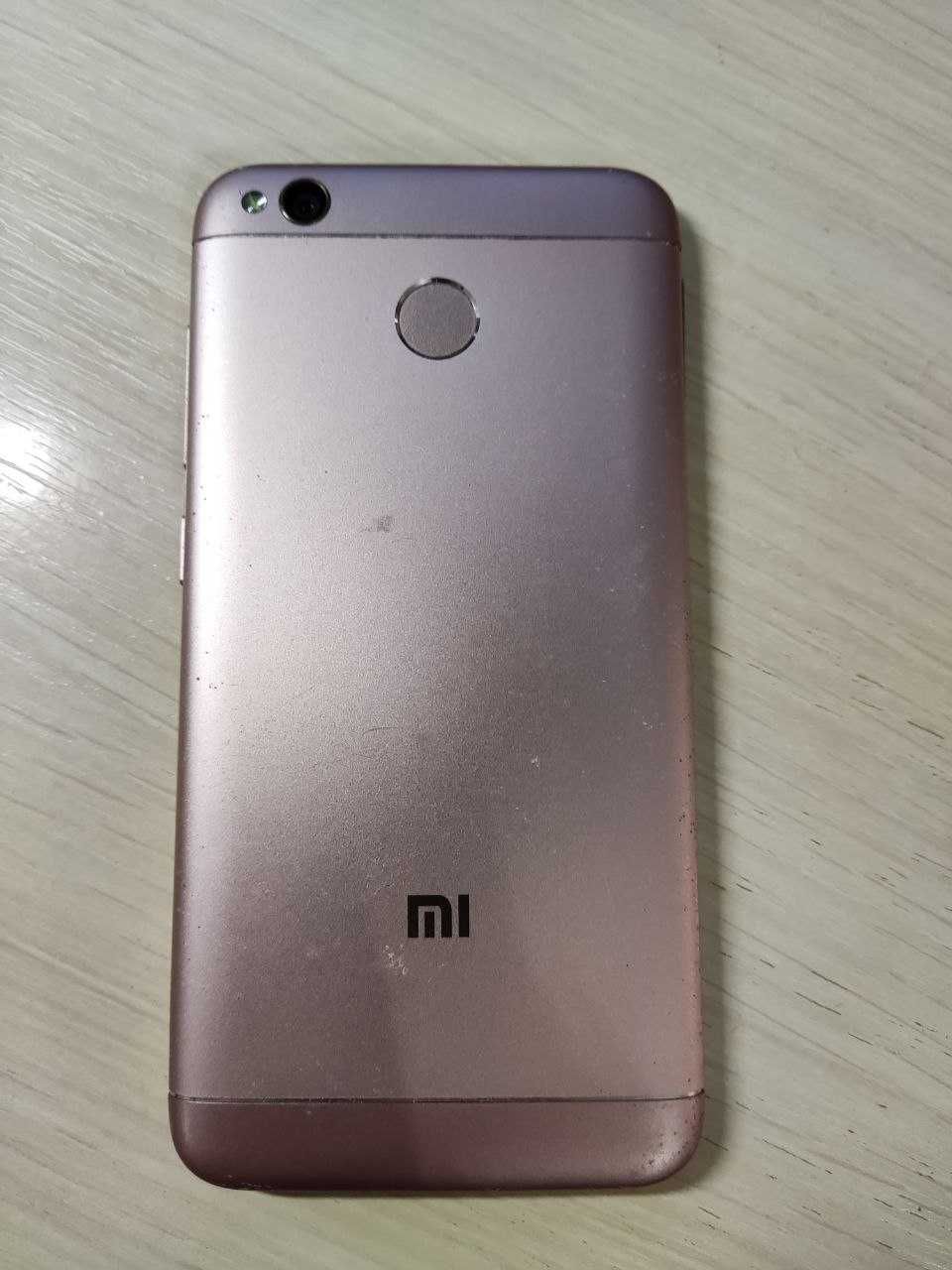 Смартфон Xiaomi Redmi 4x 3/32GB Gold