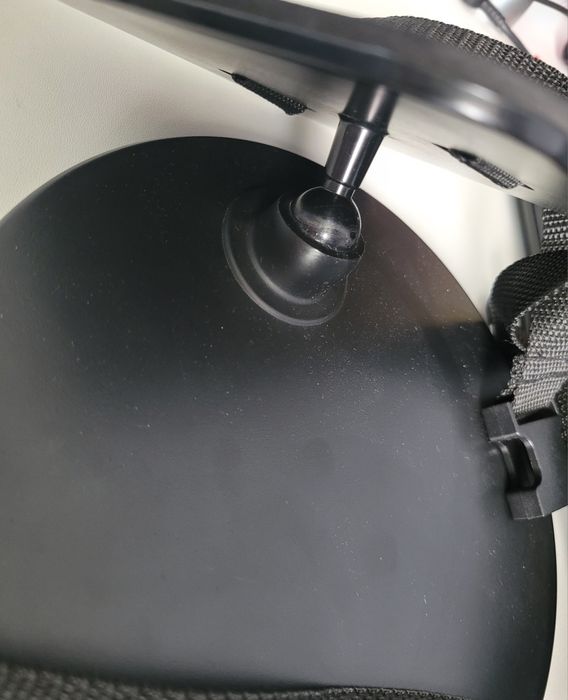 Lusterko do obserwacji dziecka na tylnym siedzeniu