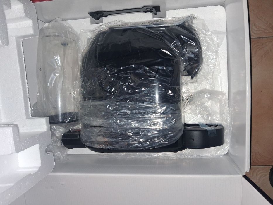 Máquina de Café Automática Delta Q