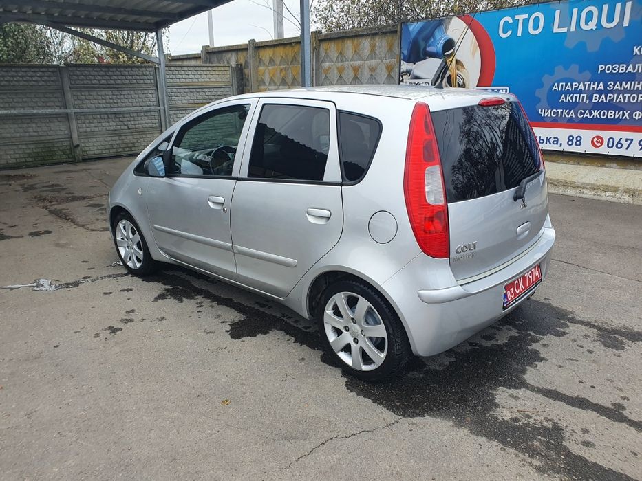 Оренда авто Mitsubishi colt