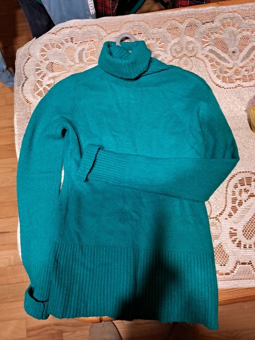 Ciepły, długi golf Reserved.  Stan bardzo dobry.