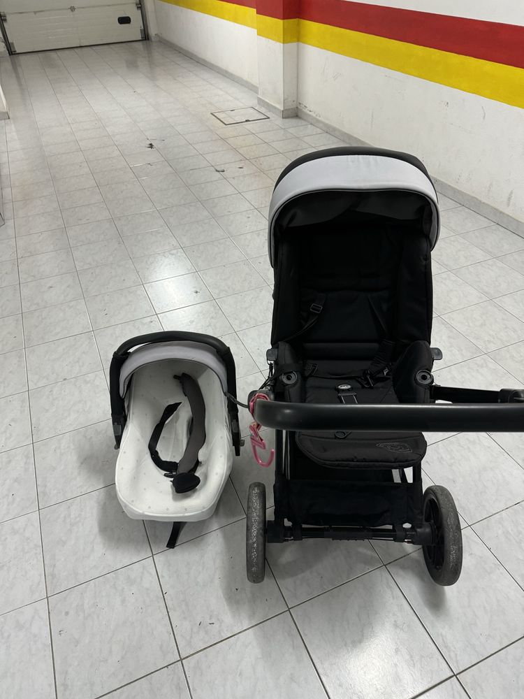 Carrinho de bebe com cadeira de passeio, ovo e isofix