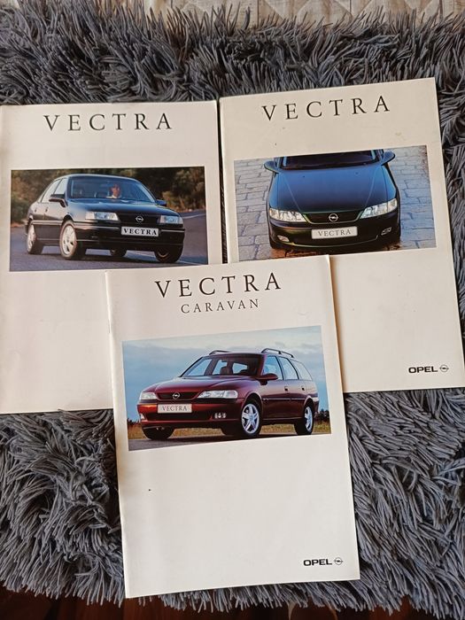 Prospekty Opla lata 90-te