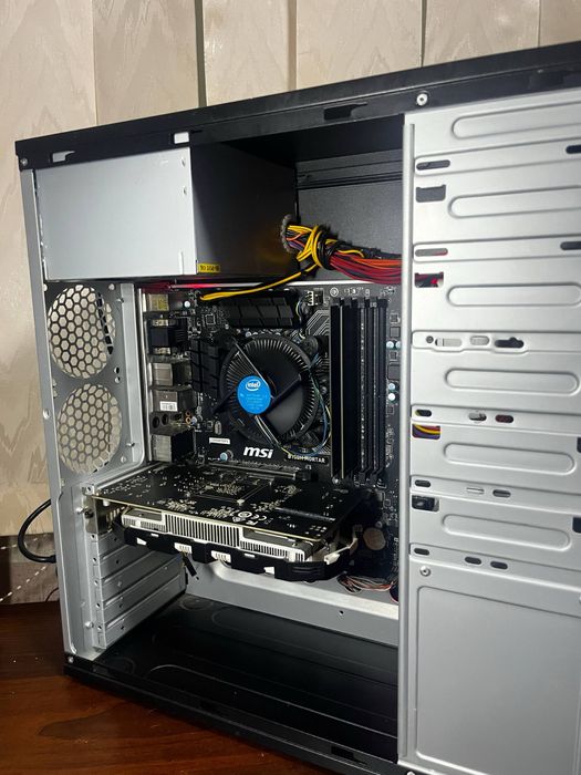 Продам ПК з монітором