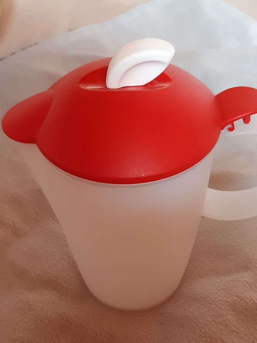 Dzbanuszek na śmietankę , mleko tupperware