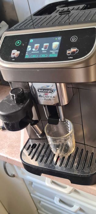 Ekspres Delonghi Magnifica Plus