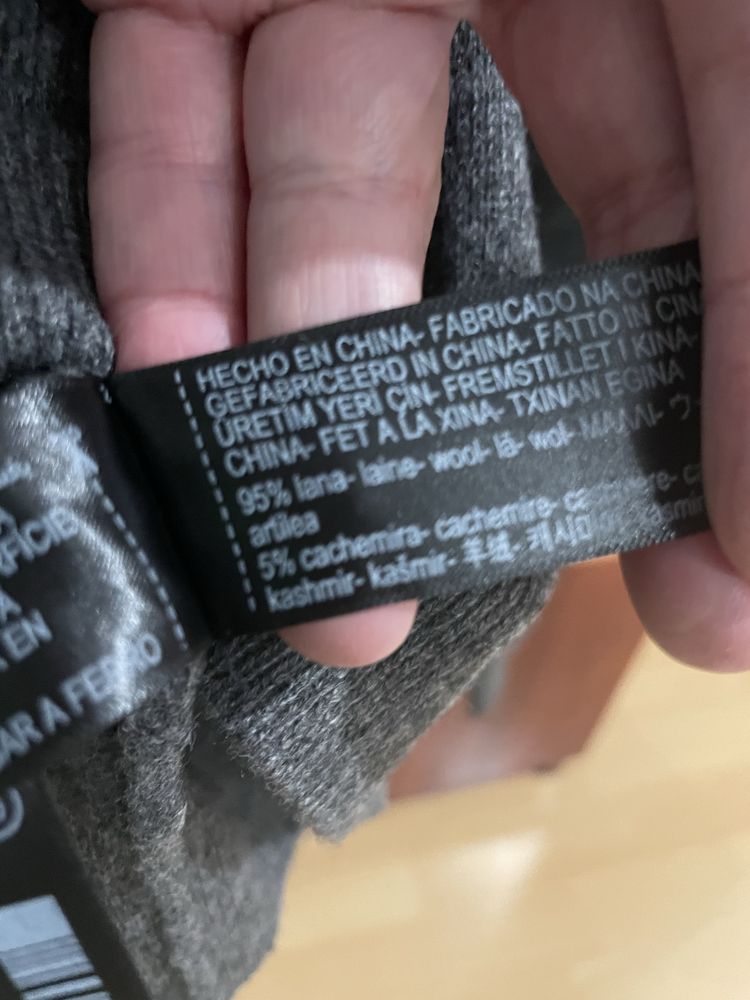 Wełna , kaszmir sweterek Massimo Dutti.  S/M