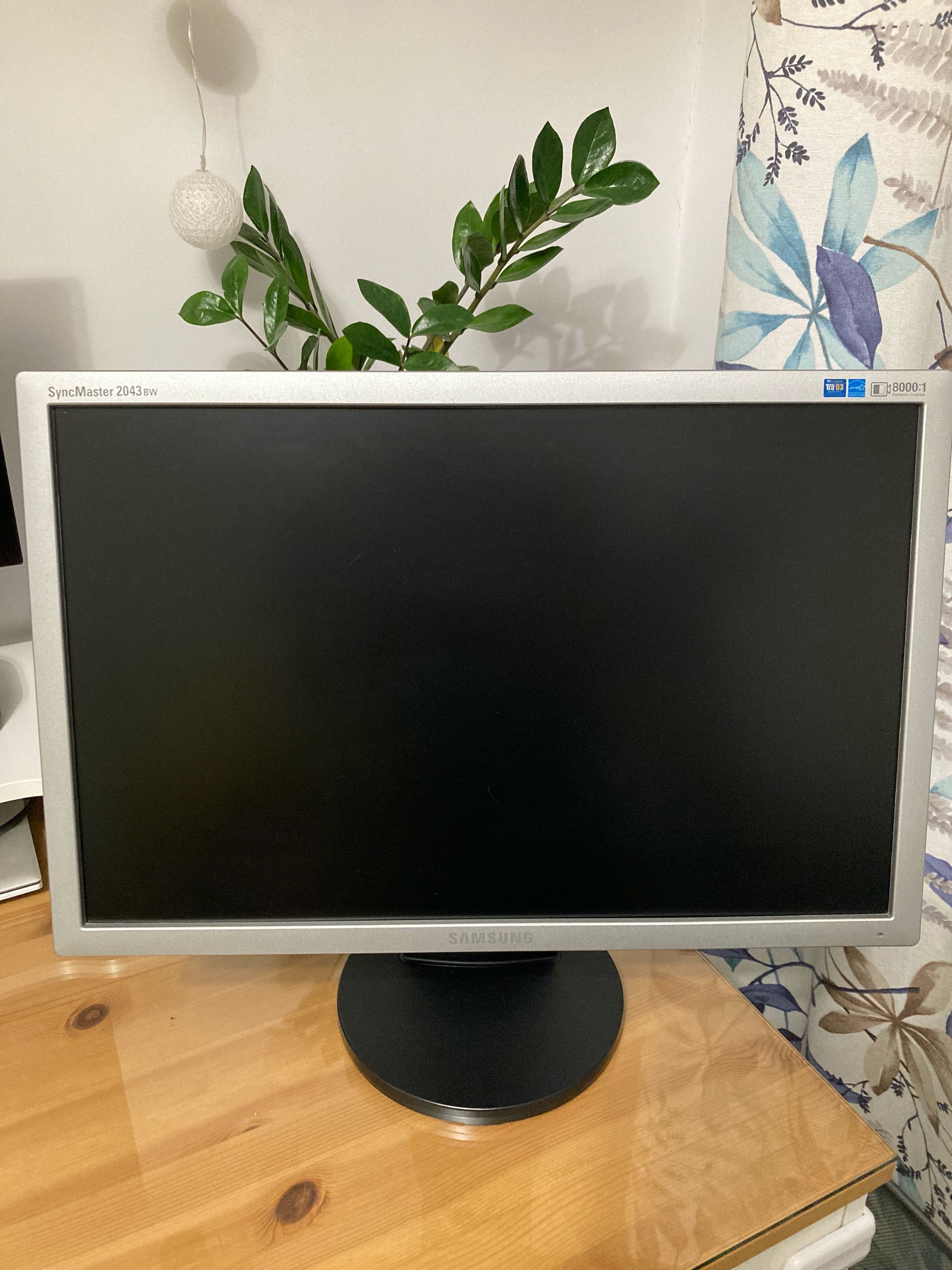 Monitor LCD Samsung 2043 BW