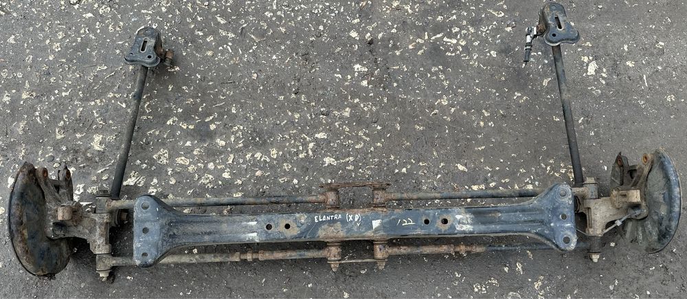 Балка задня Hyundai Elantra 01-06 хетчбек
