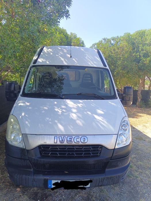 Iveco Daily 2014 • Motor fiável • 8500 negociável
