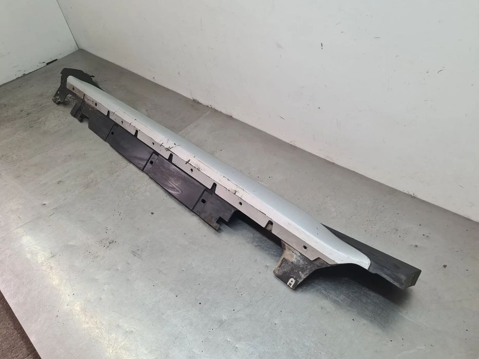 Embaladeira esquerda BMW X1 (F48)