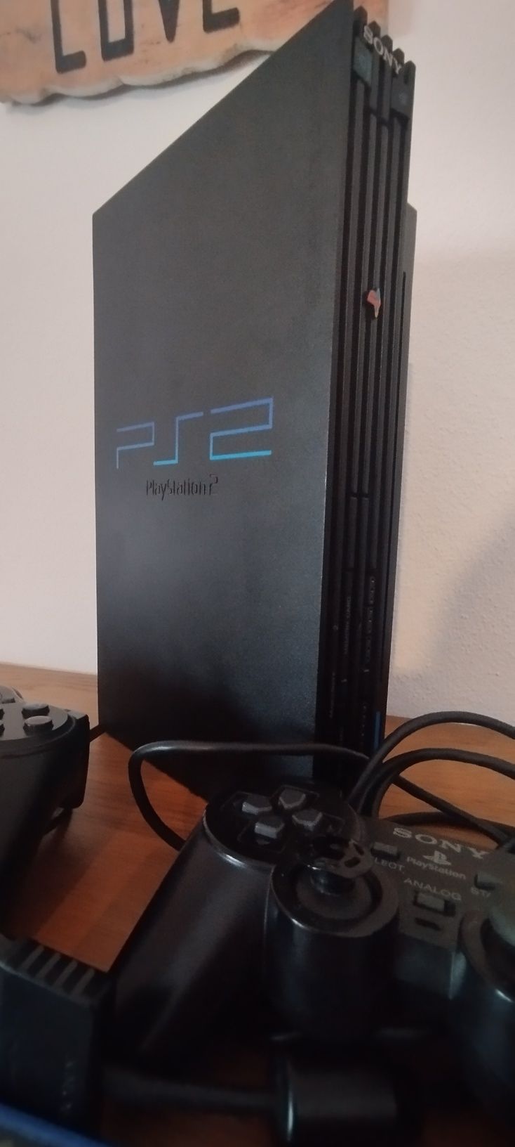 PS2 + 2 comandos + 3 jogos