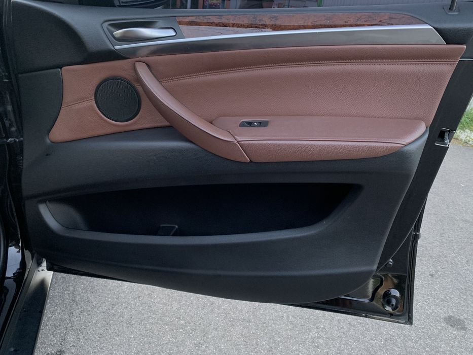 Продам BMW X5 е70 Biturbo