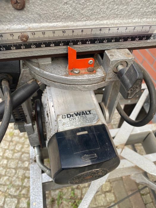 Piła radialna Tarczowa Dewalt Dw1753