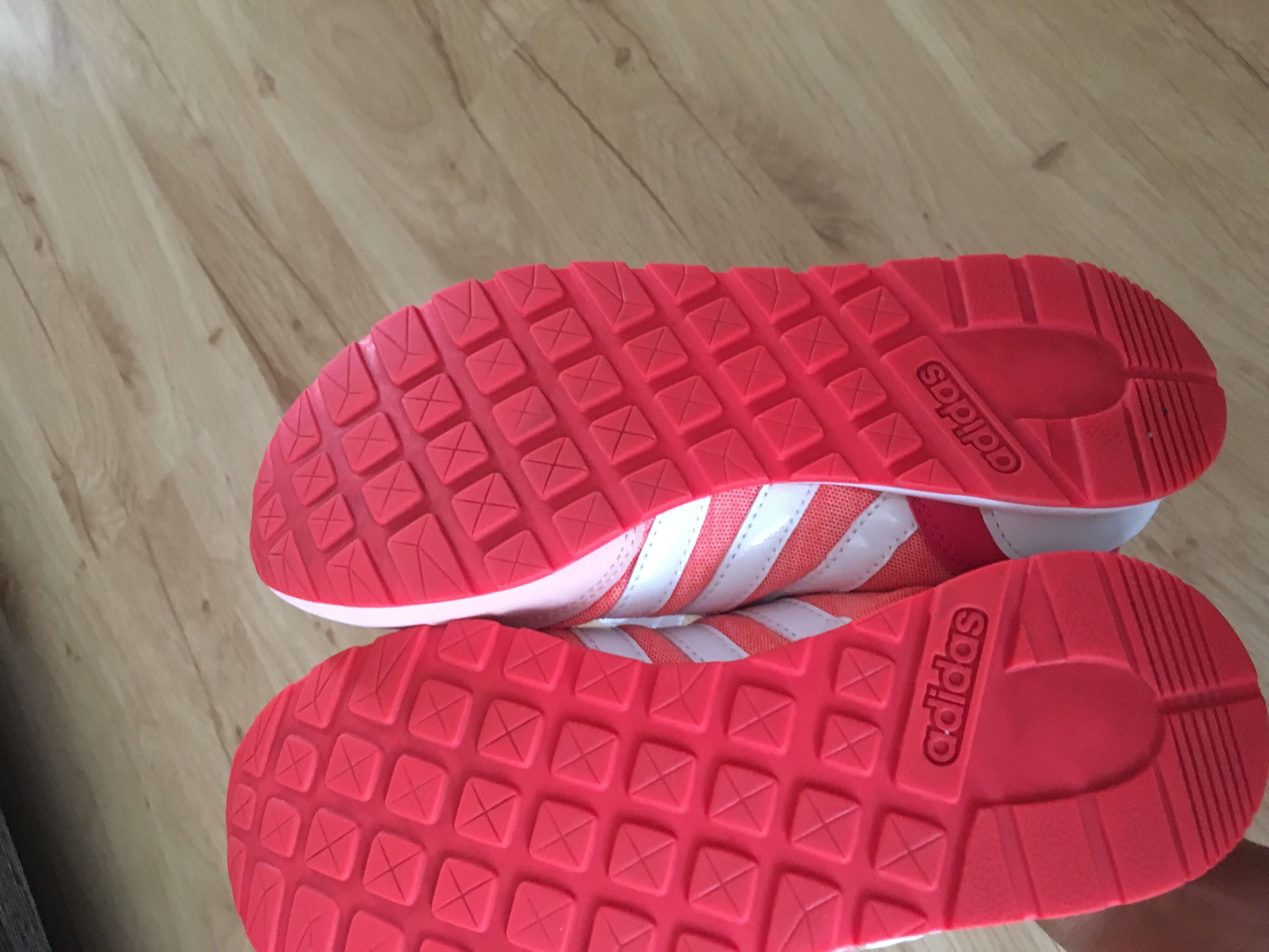 Buty sportowe firmy Adidas