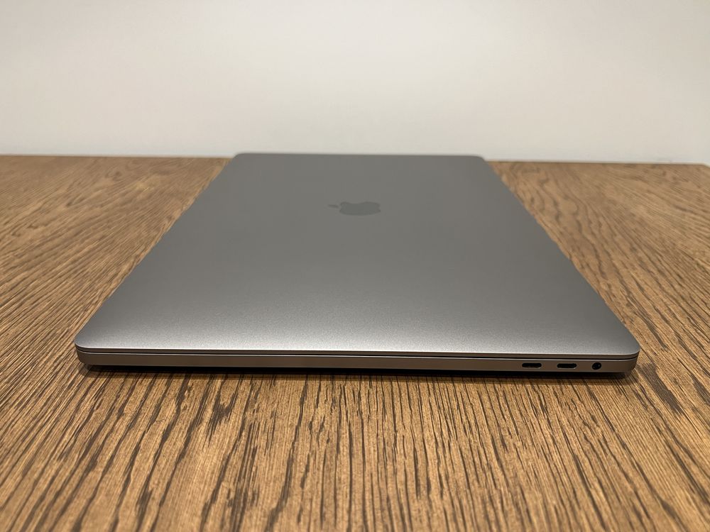 MacBook Pro 16” 2019 Space Gray